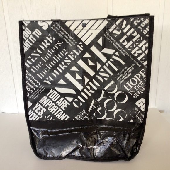 LULULEMON LARGE MANIFESTO REUSABLE TOTE BAG - Picture 4 of 16